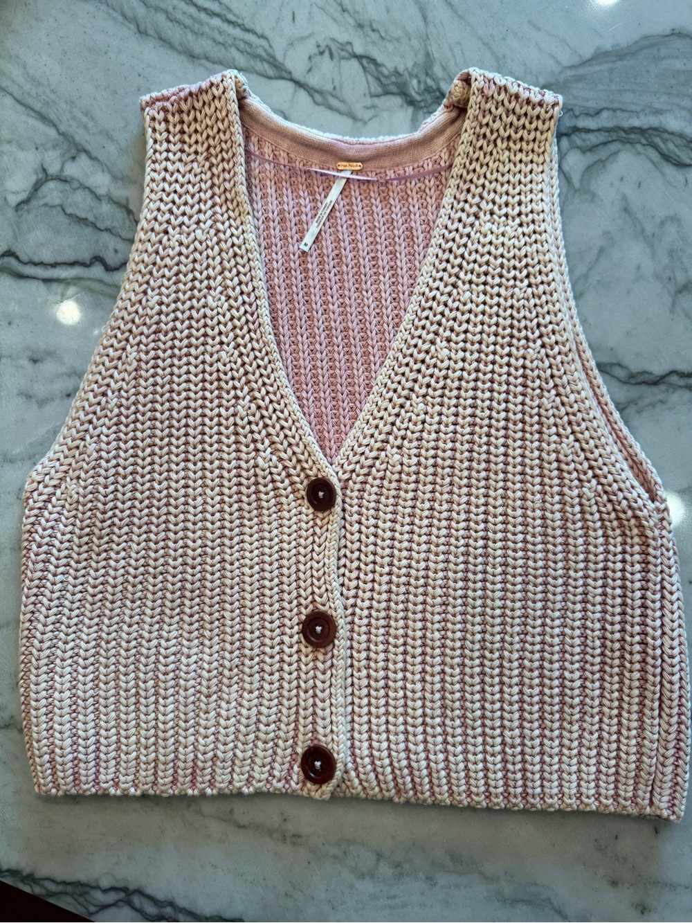 Knit Button-Front Cropped Vest in Light Pink